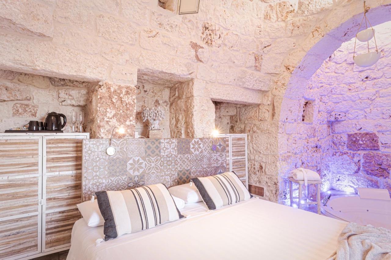 Relais Il Trullo Della Rupe Hotel Ostuni Exterior photo